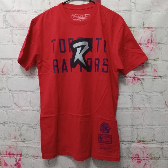 Mitchell & Ness 1st letter stacked graphic Tshirt Toronto Raptors size M - Picture 1 of 5